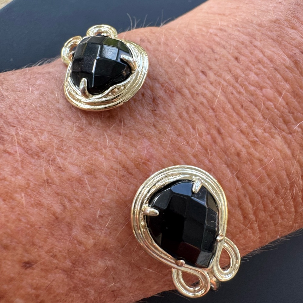 Kendra Scott Andy Gold & Black Cuff Bracelet